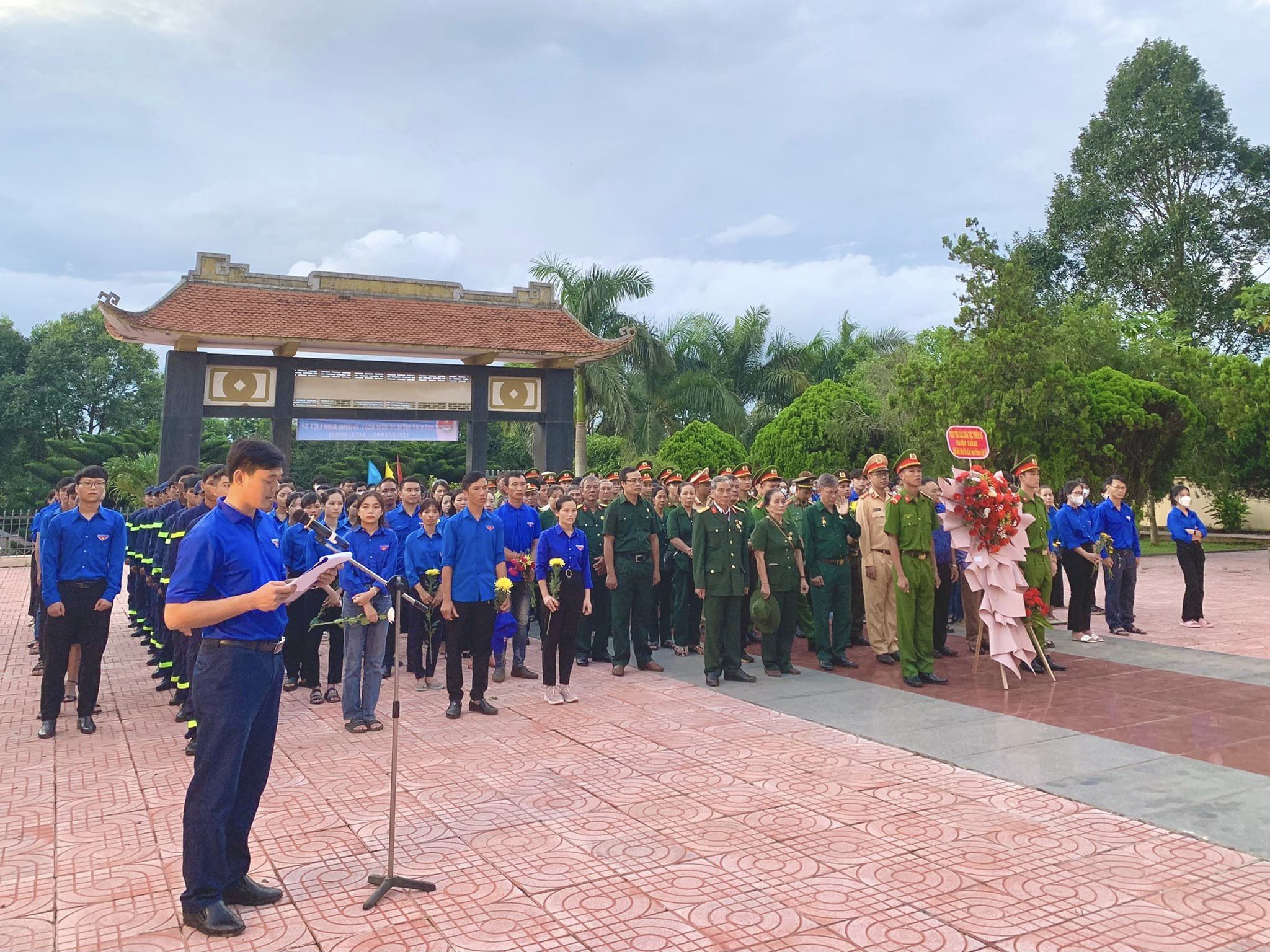 toàn cảnh y ngan